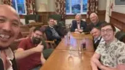 freemasons freemasons-enjoying -masonic- meeting- in- Nottingham